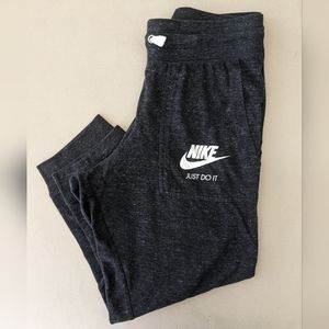 Nike Gym Vintage Cropped Jogger Pants Small